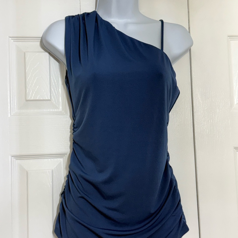 Nine Britton One Shoulder Bordeaux Knit Top – Navy – Size Small – NWT